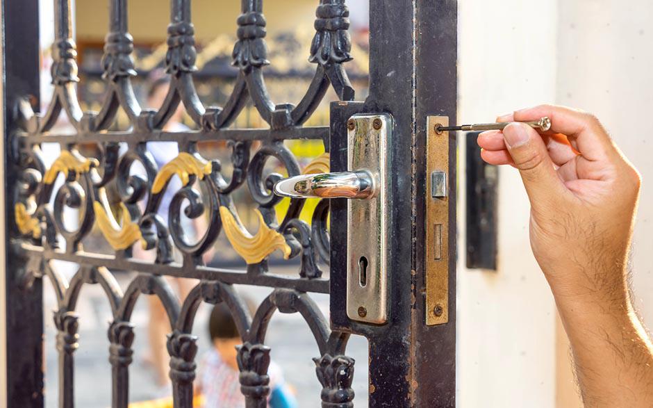 serrure porte intérieur Le Pecq